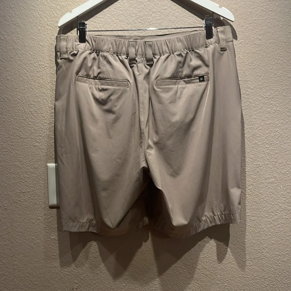 Banana Republic Men's Tan Shorts Performance Fabric Size 36